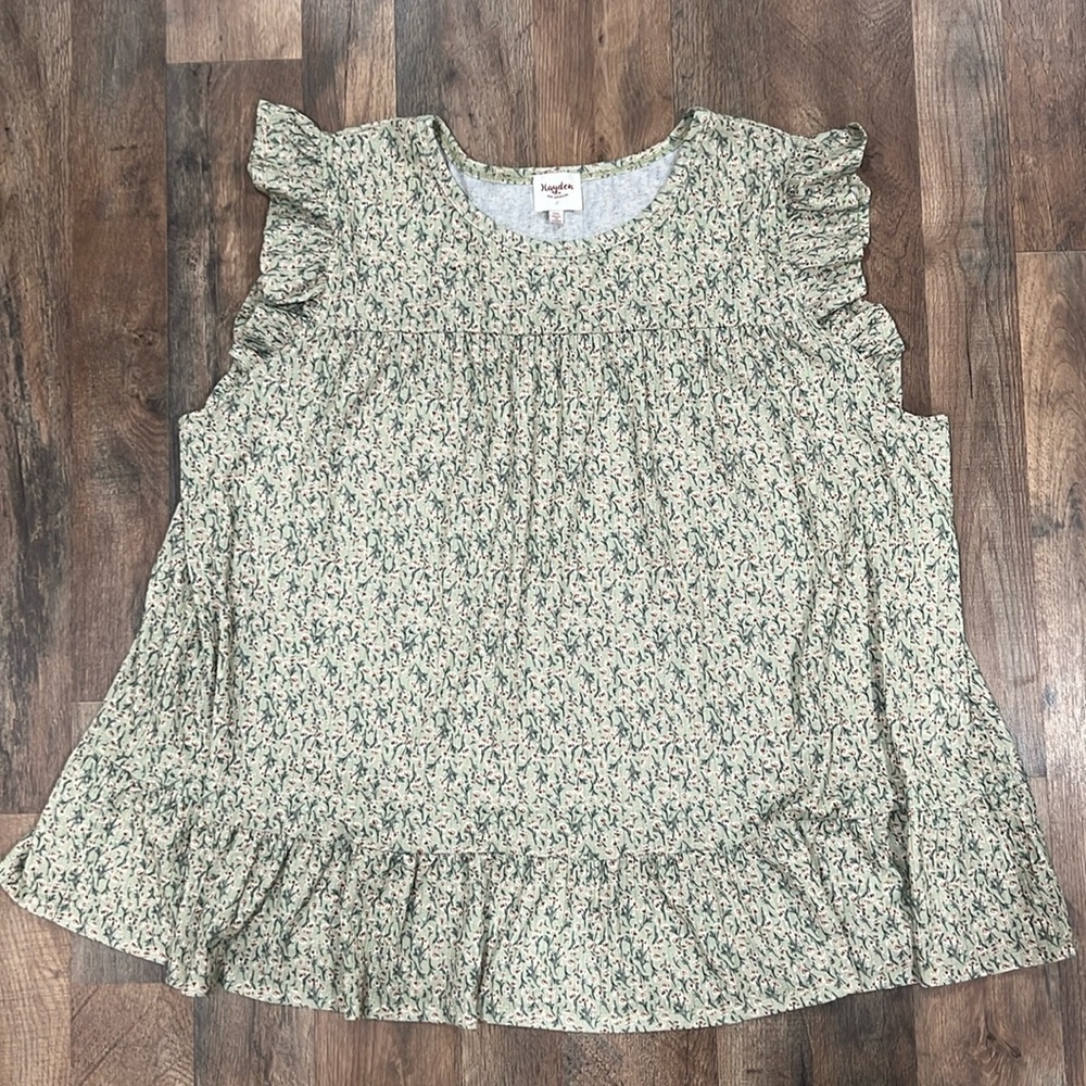 Women’s Flutter Sleeveless Floral Ruffle Blouse Top